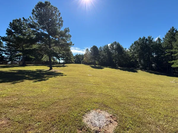 $699,900 | 3128 Browns Trace Road, South Pittsburg, TN 37380