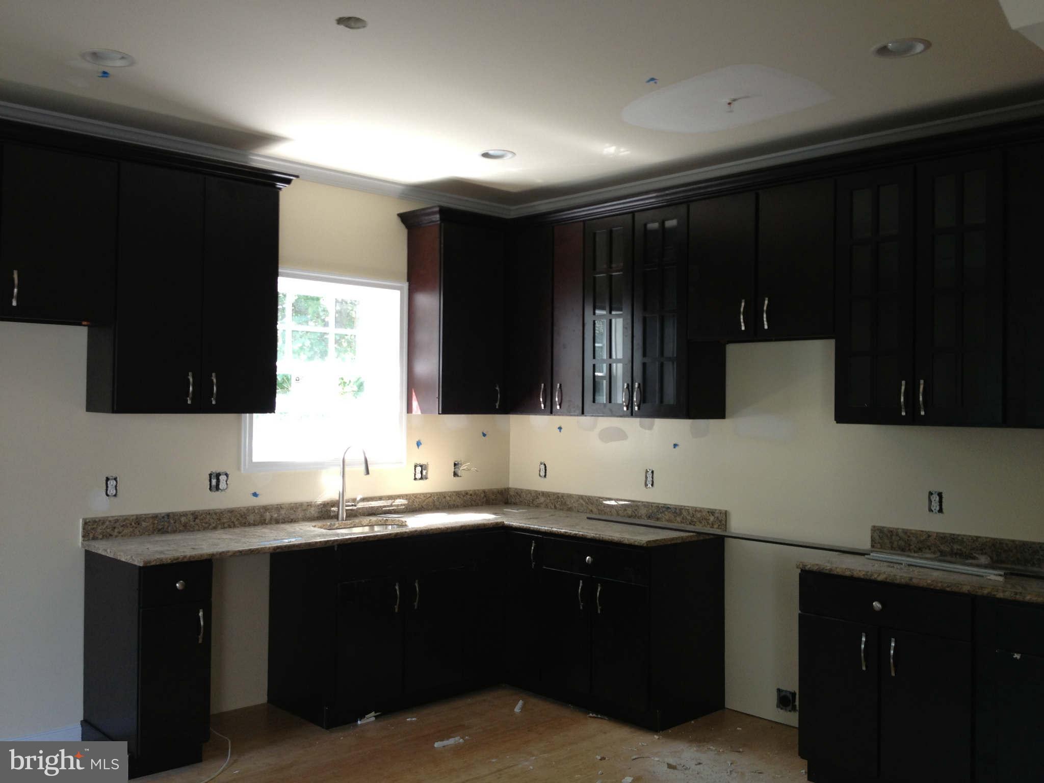 4413 Sheriff Road Northeast Washington, DC 20019 - Photo 2 of 8 Kitchen