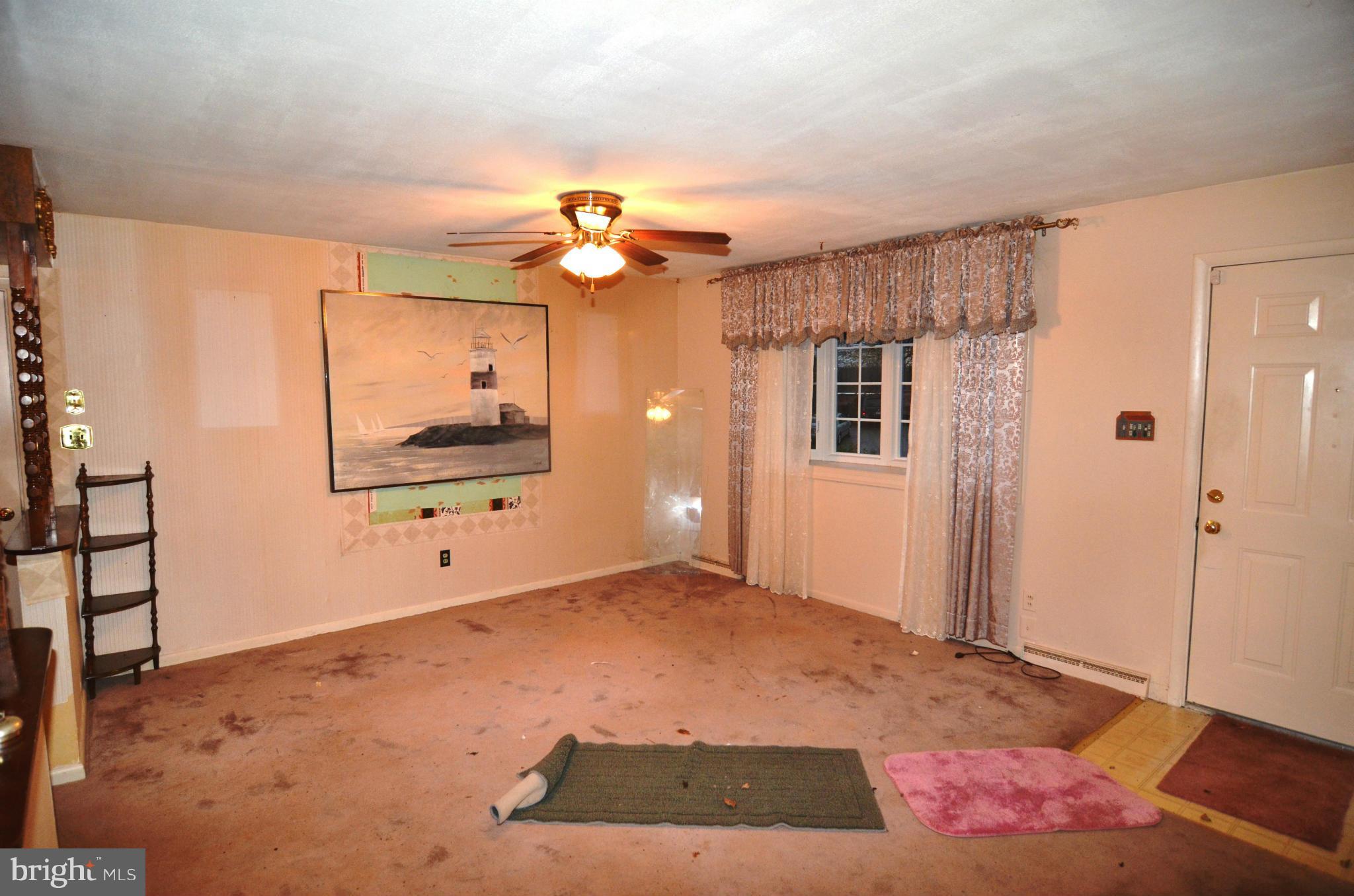 6706 Amherst Road Bryans Road, MD 20616 - Photo 3 of 30 Living Room