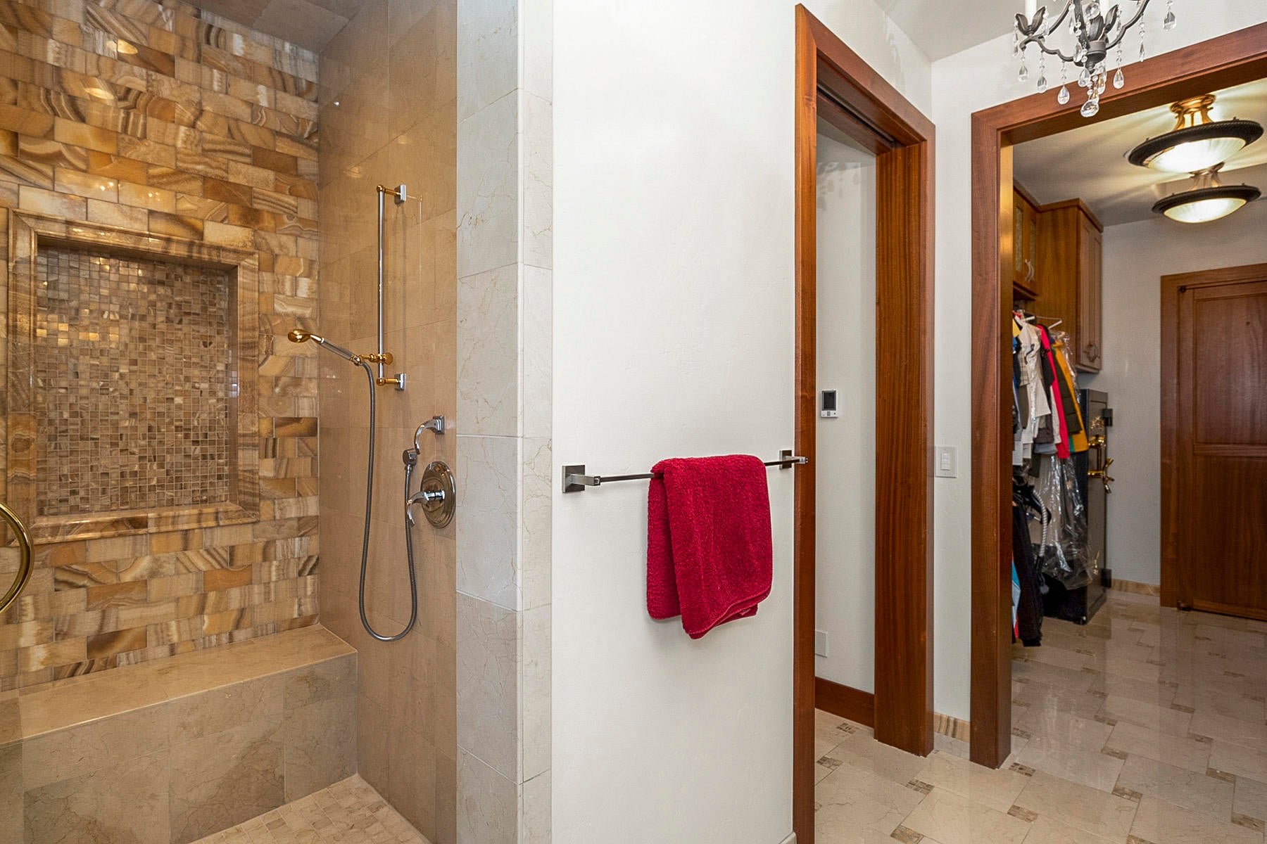 19442 Green Lakes Loop Bend, OR 97702 - Photo 33 of 50 Marble Shower