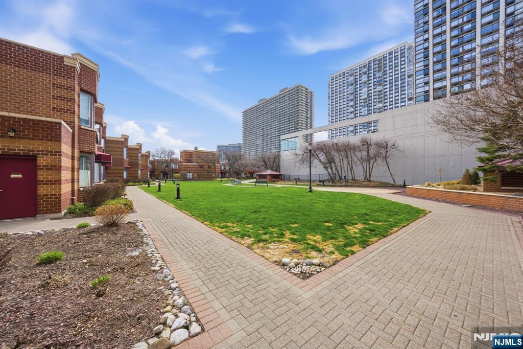 100 Old Palisade Road, Unit 2313 Fort Lee, NJ 07024 - Photo 6 of 12