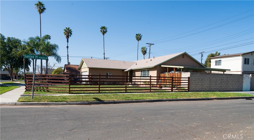 8673 Camelia Drive Riverside, CA 92504 - Photo 2 of 30