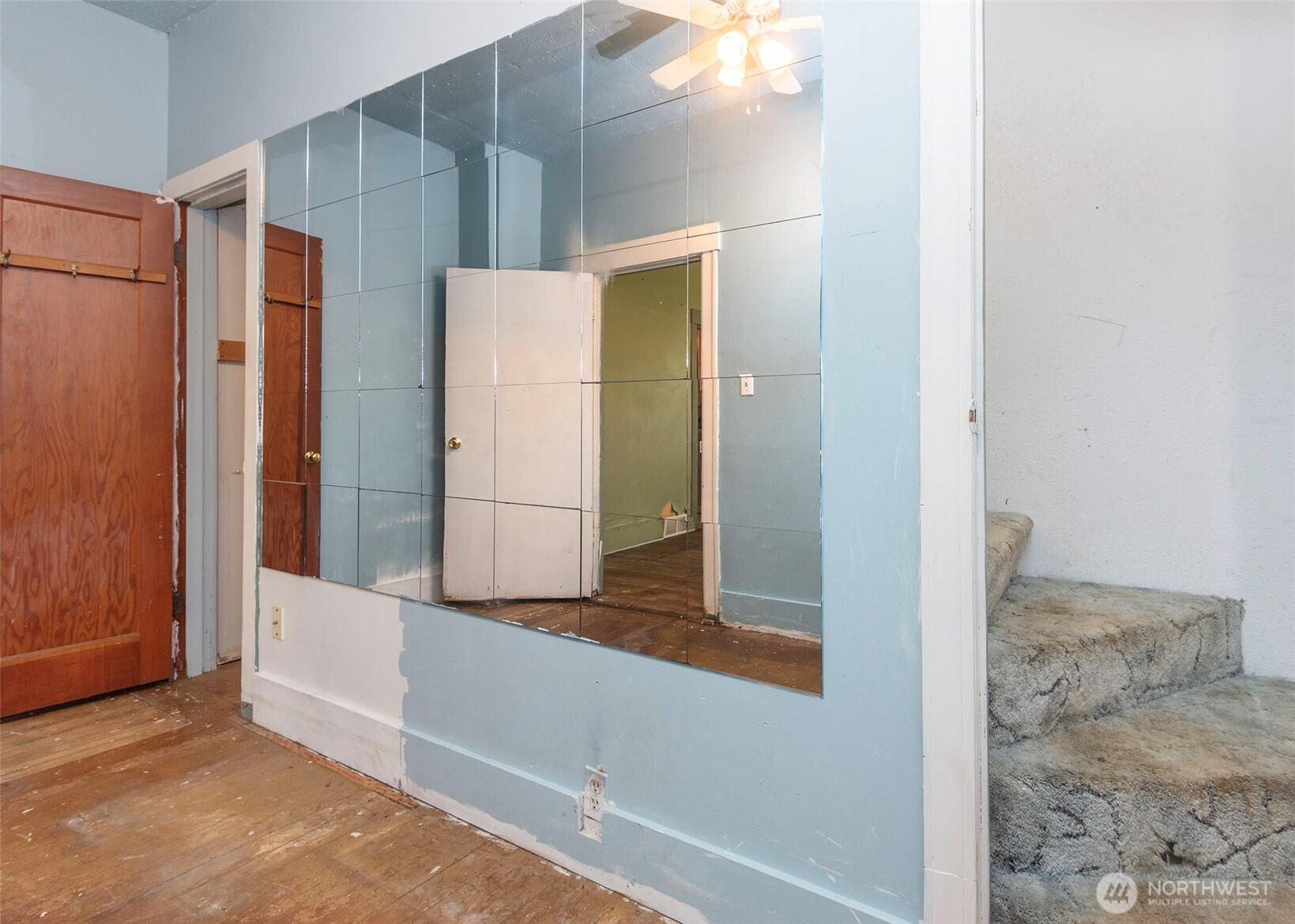 2214 North 60th Street Seattle, WA 98103 - Photo 15 of 22 a view of an empty room