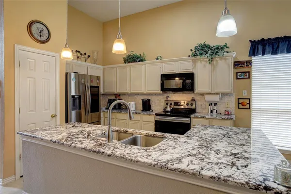 $409,900 | 2344 Havard Oak Drive, Plano, TX 75074