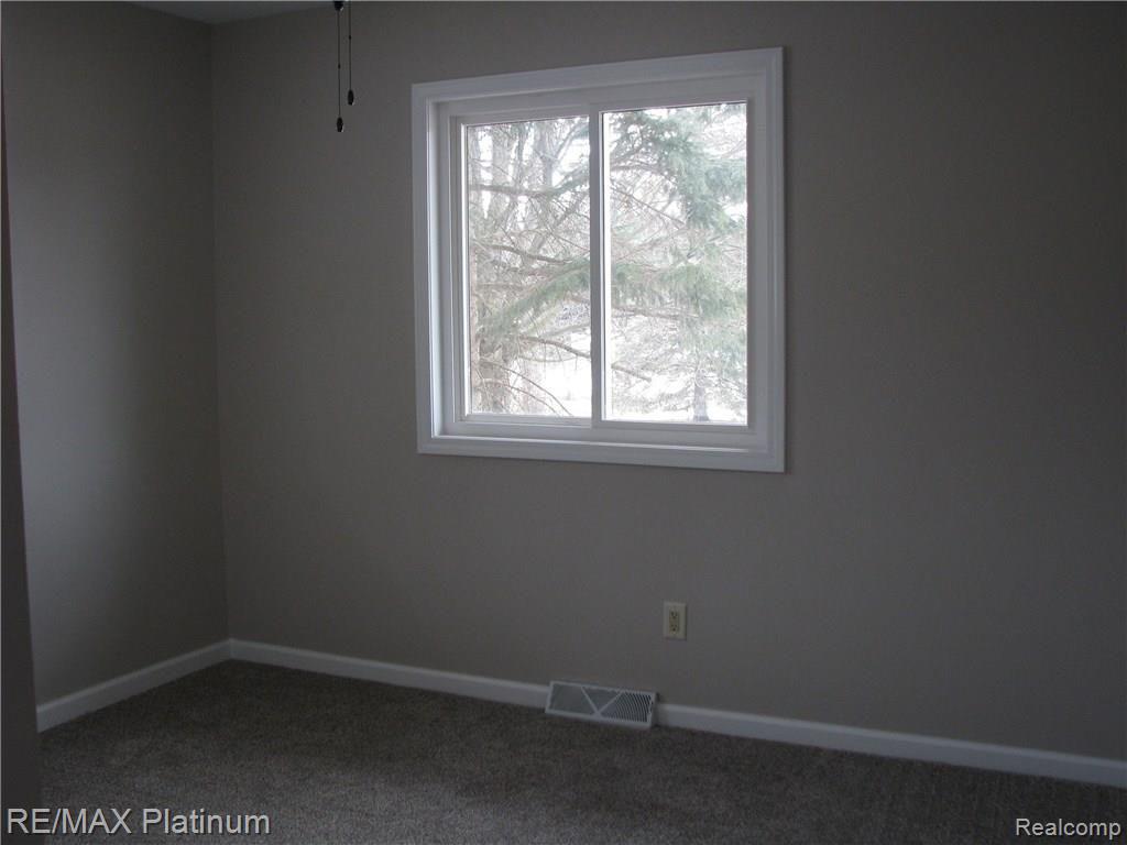 237 South Baldwin Road Oxford, MI 48371 - Photo 32 of 46 IMG_4391.JPG