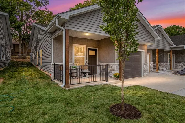 $250,000 | 5826 Hunter Court, Raytown, MO 64133