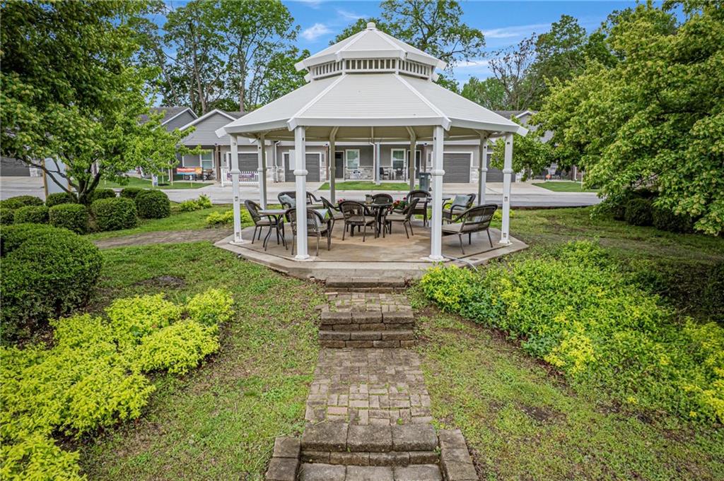 5826 Hunter Court Raytown, MO 64133 - Photo 39 of 42