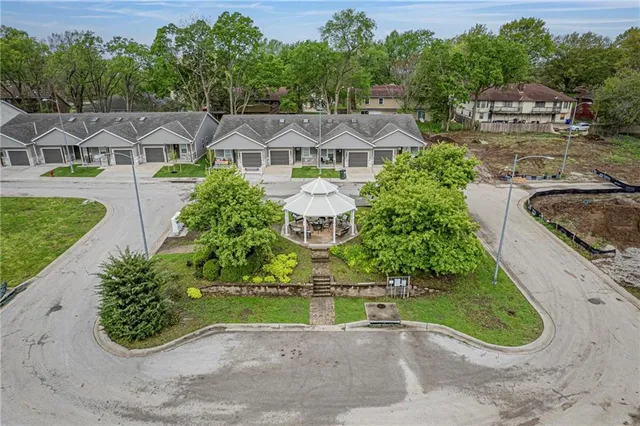 $250,000 | 5826 Hunter Court, Raytown, MO 64133