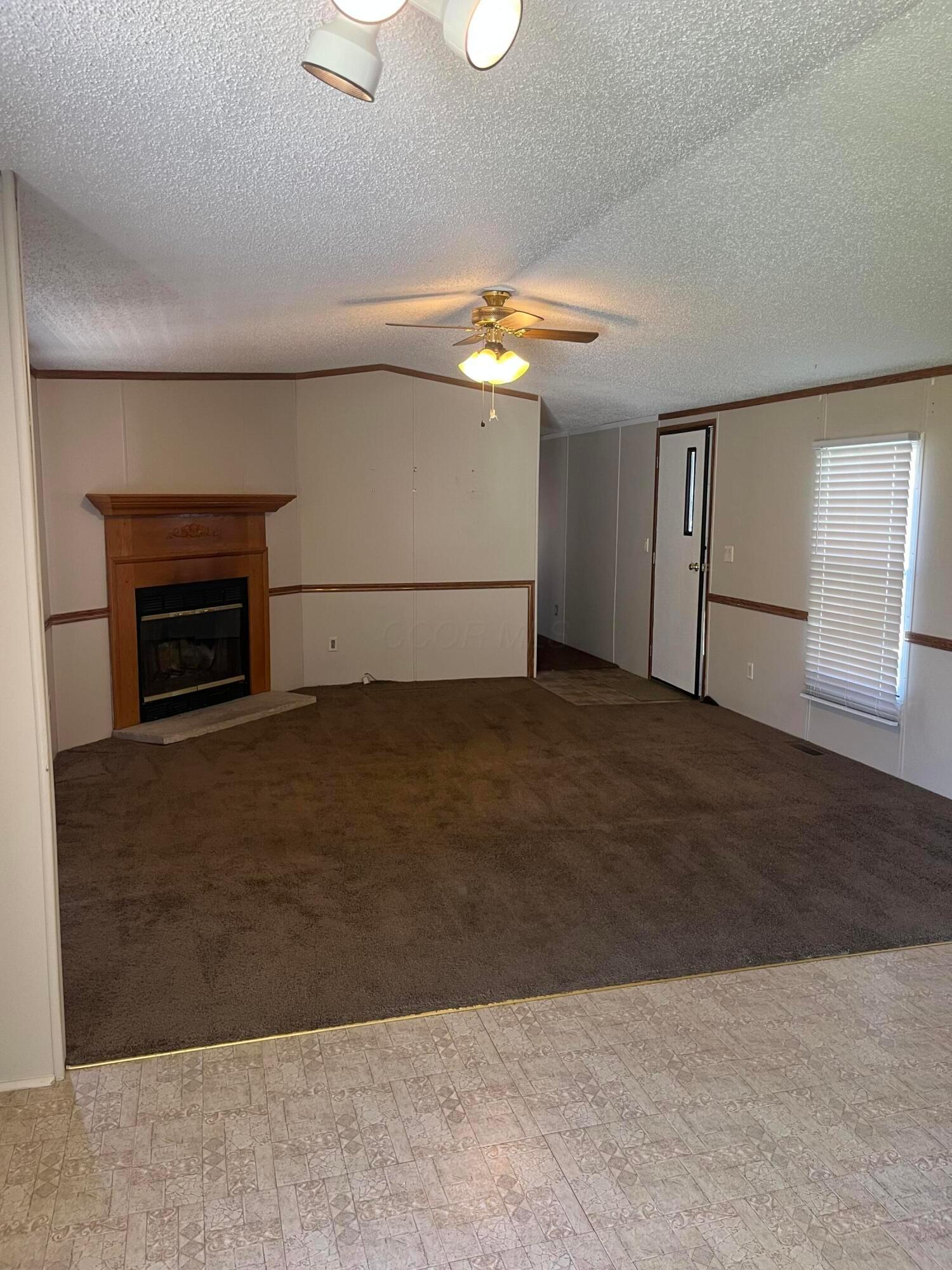 211 Rona Boulevard Pataskala, OH 43062 - Photo 10 of 15 IMG_2051