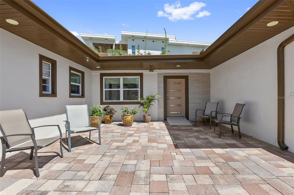 25 Sandpiper Road Tampa, FL 33609 - Photo 2 of 82