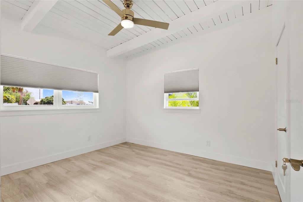 25 Sandpiper Road Tampa, FL 33609 - Photo 41 of 82