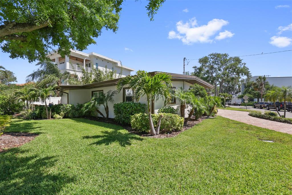 25 Sandpiper Road Tampa, FL 33609 - Photo 64 of 82