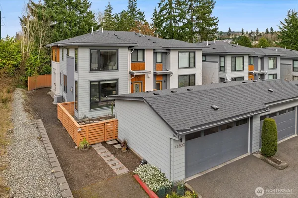 $1,092,500 | 12800 Southeast 75th Court, Unit 36, Newcastle, WA 98056