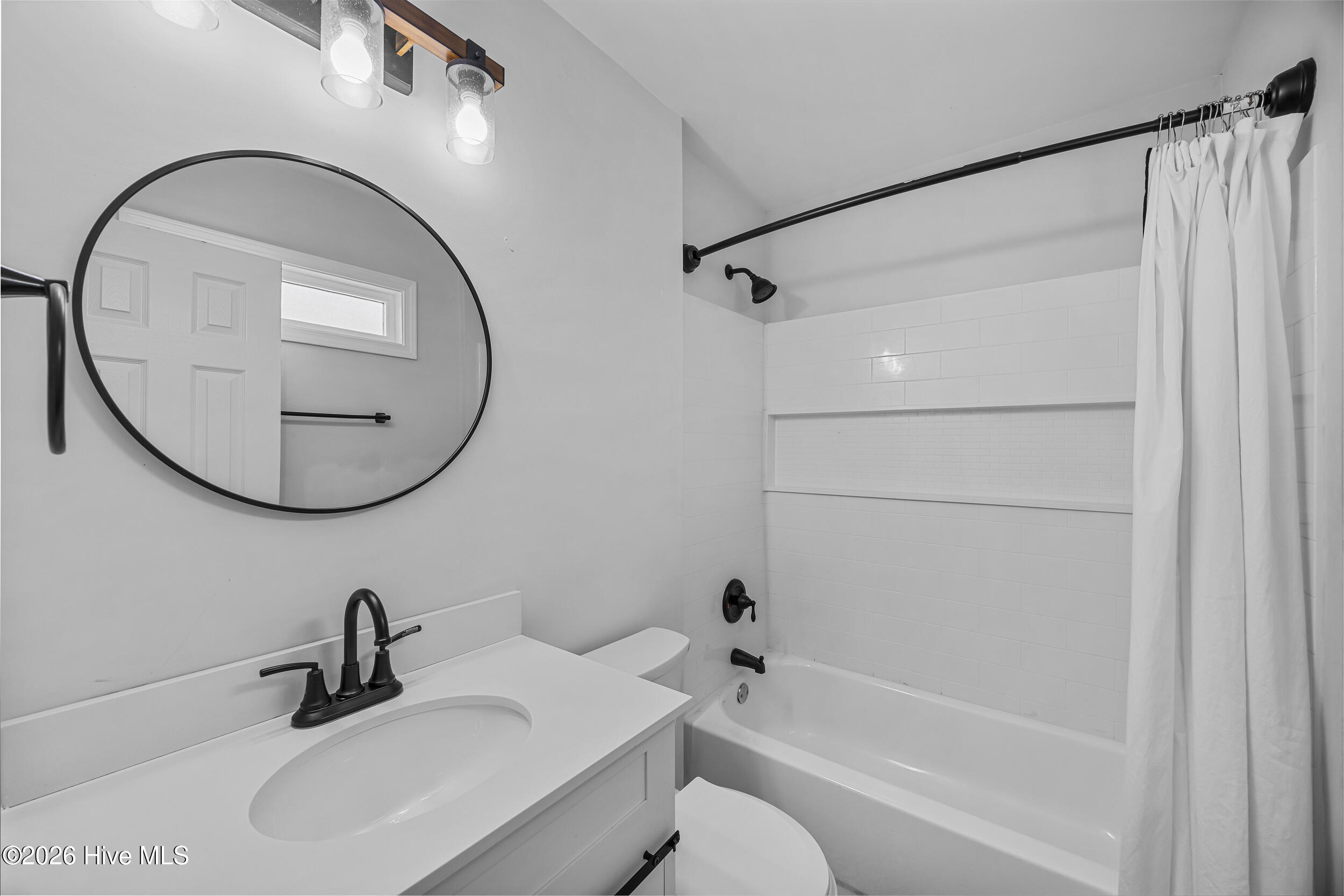 310 Westchester Road Wilmington, NC 28409 - Photo 22 of 50 21_bathroom