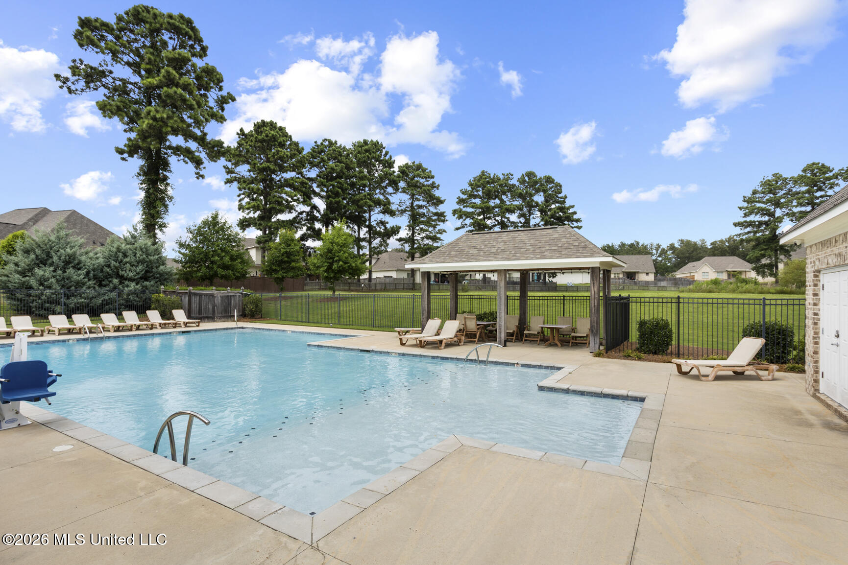 123 Freeland Lane Clinton, MS 39056 - Photo 29 of 32 123 Freeland Lane-35
