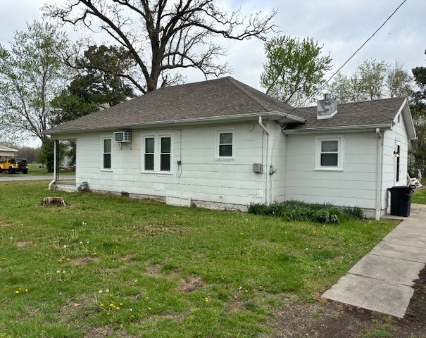 604 Bush Avenue Hurst, IL 62949 - Photo 4 of 26