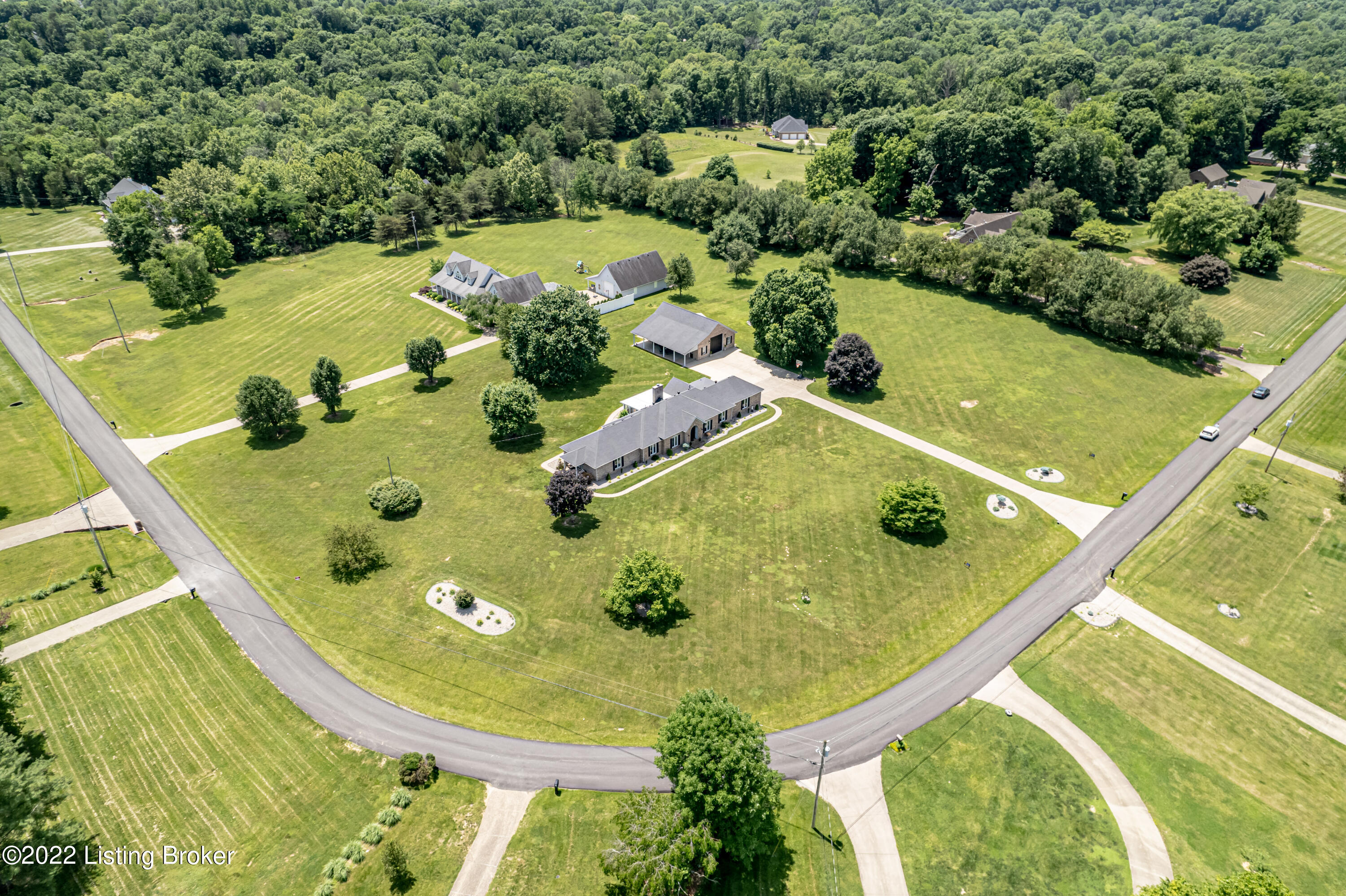 689 West Laurel River Road Shepherdsville, KY 40165 - Photo 4 of 129 DJI_0205
