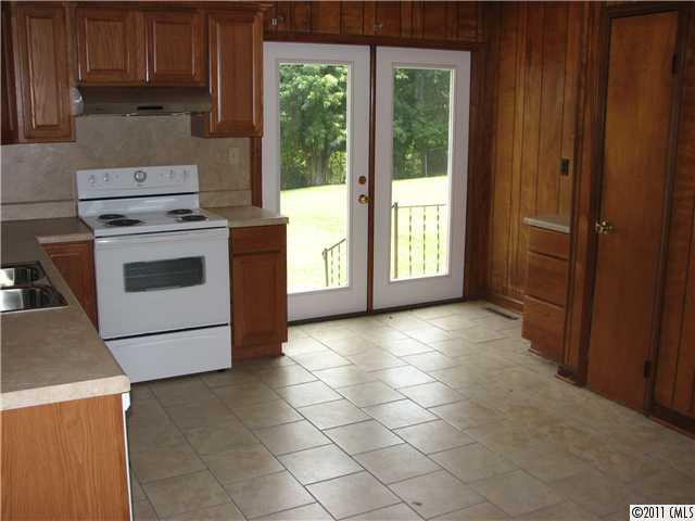 16645 Dooley Road Cleveland, NC 27013 - Photo 3 of 12