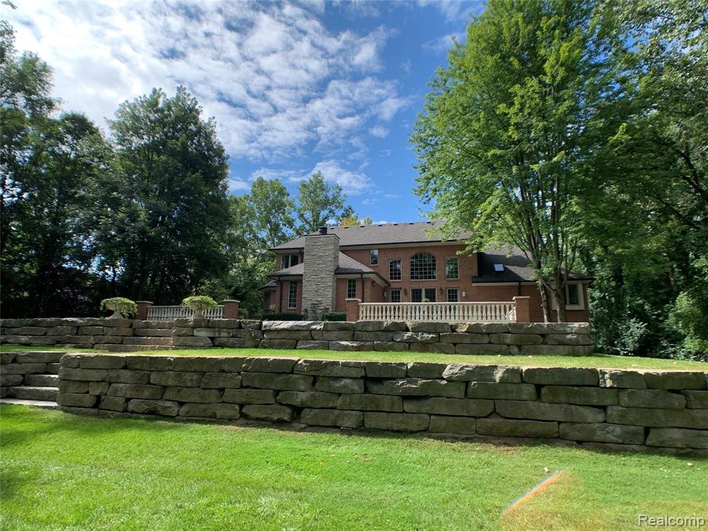 30246 Inkster Road Franklin, MI 48025 - Photo 8 of 53