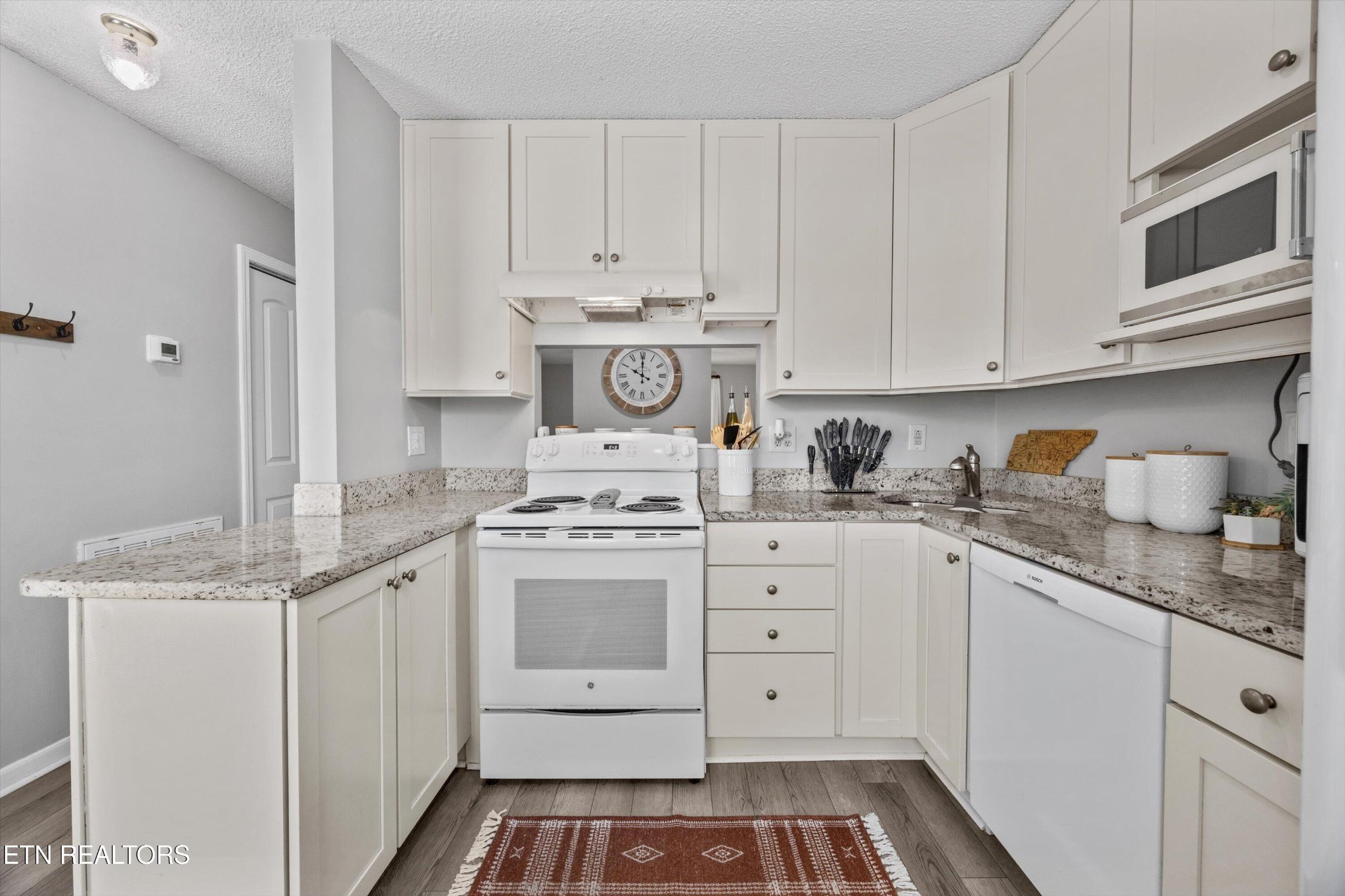 613 Vose Road, Unit B Alcoa, TN 37701 - Photo 5 of 25 Gallery Image 5