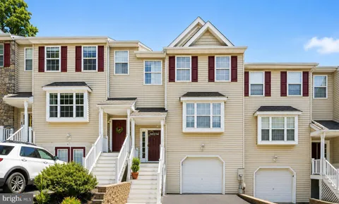 $449,900 | 16 Linda Lane, Aston, PA 19014