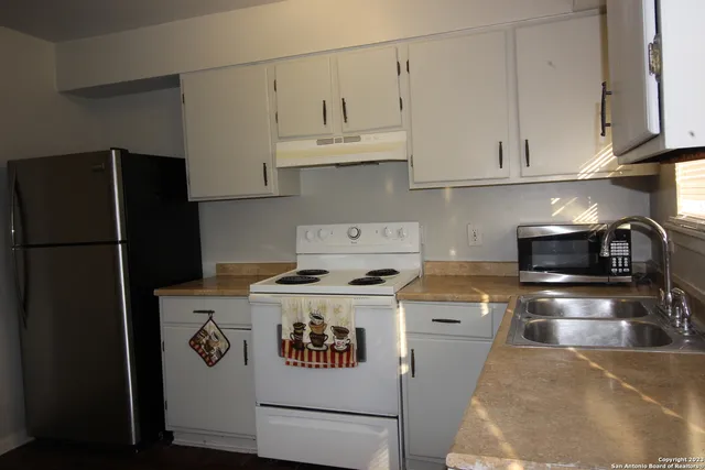 $1,245 | 536 Southtrail Drive, San Antonio, TX 78216