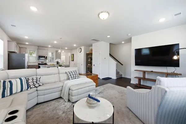 $3,000 | 301 Lanyard Street, Johns Island, SC 29455