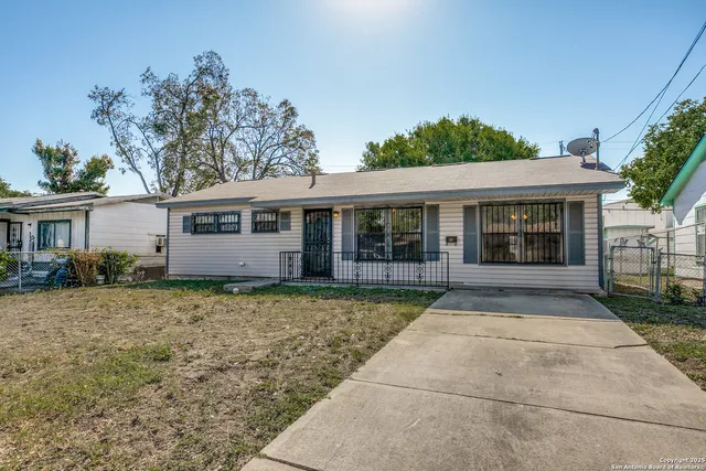 $210,000 | 354 Las Palmas Drive, San Antonio, TX 78237