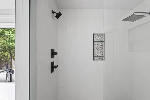 $1,595,000 | 14329 Prince Place, Minnetonka, MN 55345