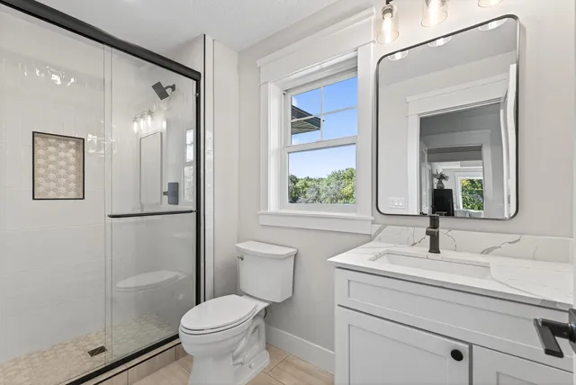 $1,595,000 | 14329 Prince Place, Minnetonka, MN 55345