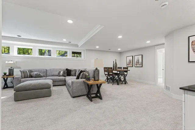 $1,595,000 | 14329 Prince Place, Minnetonka, MN 55345