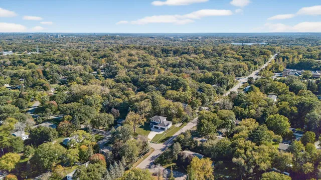 $1,595,000 | 14329 Prince Place, Minnetonka, MN 55345