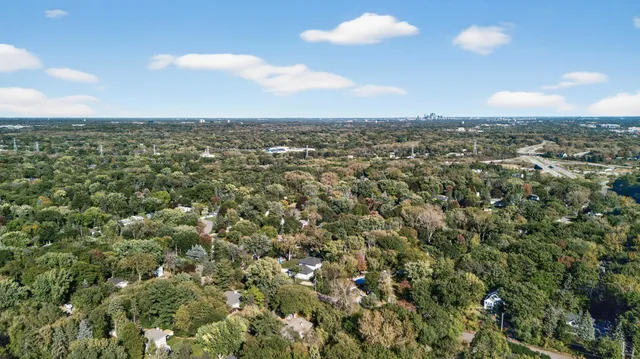 $1,595,000 | 14329 Prince Place, Minnetonka, MN 55345