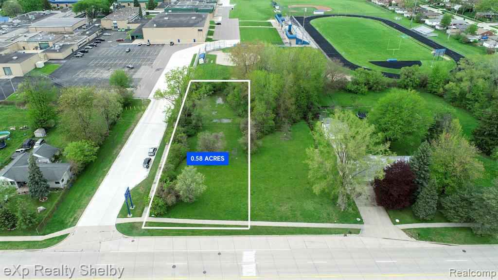 0 15 15 Mile Road Clinton Township, MI 48035 - Photo 1 of 10