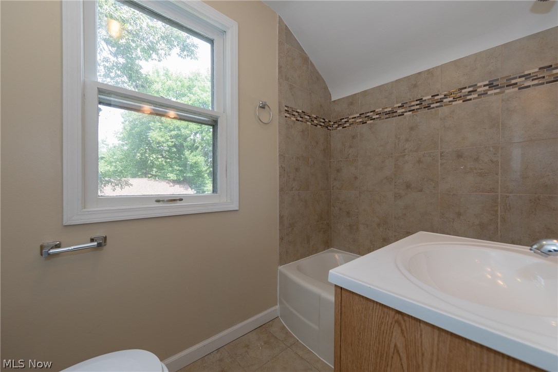 1131 Haselton Road Cleveland Heights, OH 44121 - Photo 24 of 31