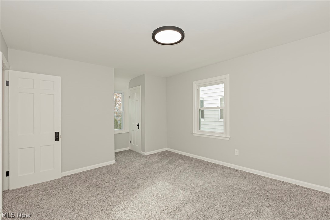 1117 Argonne Road Cleveland, OH 44121 - Photo 19 of 34