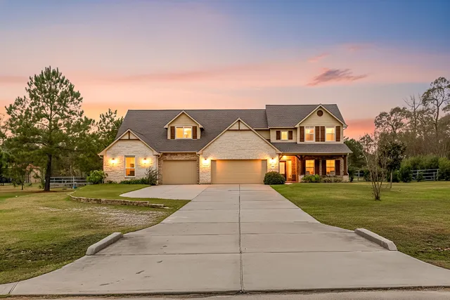 $925,000 | 9115 Bush Buck Lane, Conroe, TX 77303