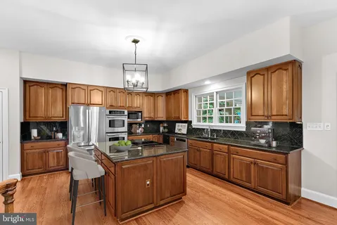 $2,550,000 | 190 Falcon Ridge Road, Great Falls, VA 22066