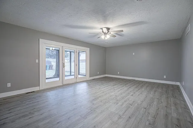 $359,900 | 637 Ludlow Street, Lawrenceburg, IN 47025