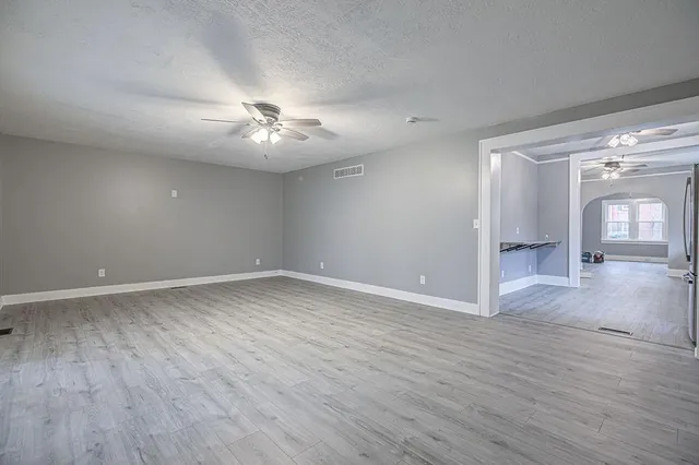 $359,900 | 637 Ludlow Street, Lawrenceburg, IN 47025