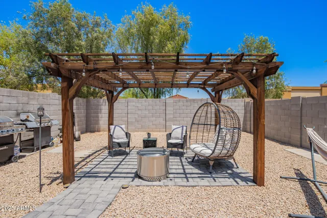 a view of outdoor space yard deck and patio