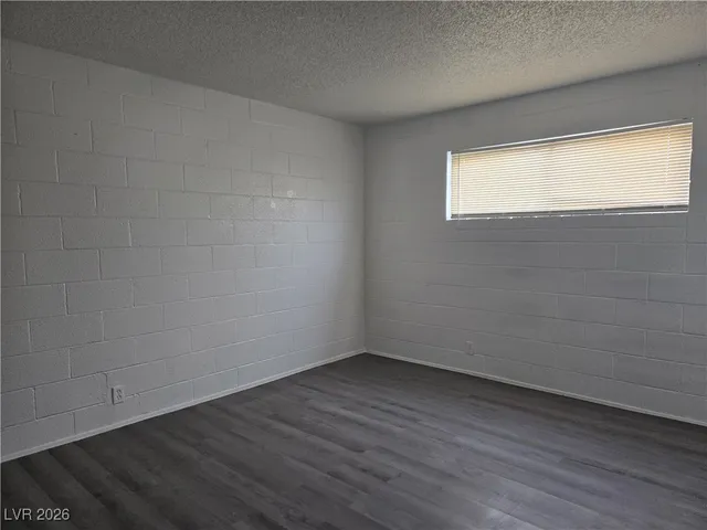 $1,000 | 2937 Stewart Avenue, Unit 1, Las Vegas, NV 89101