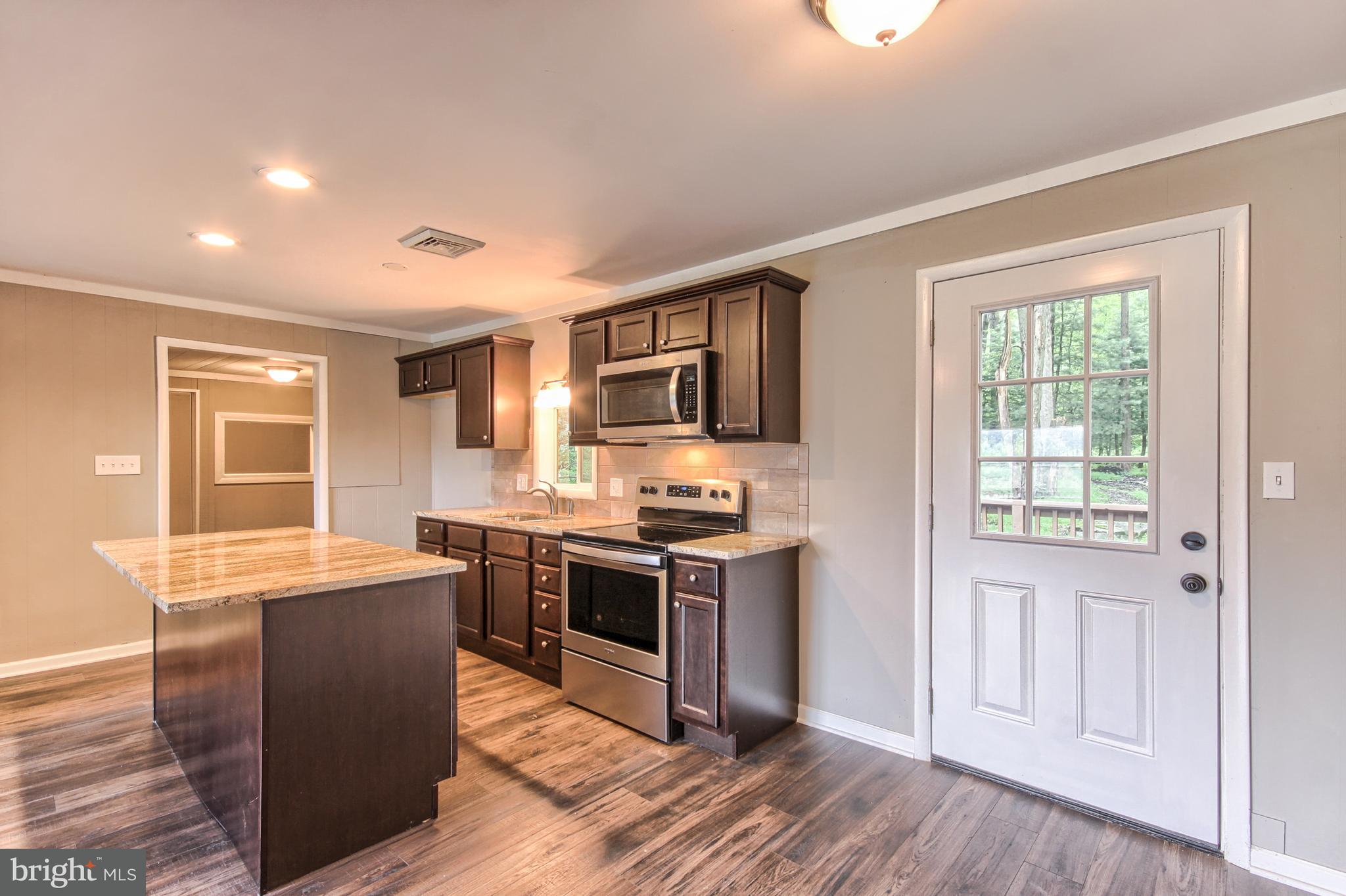 96 Rocky Road Biglerville, PA 17307 - Photo 3 of 31 Gallery Image 3