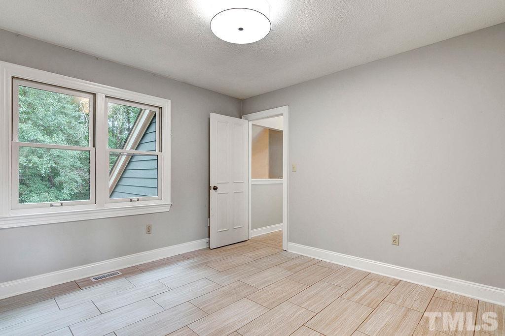 4729 Shilling Court Raleigh, NC 27606 - Photo 19 of 30 2nd floor