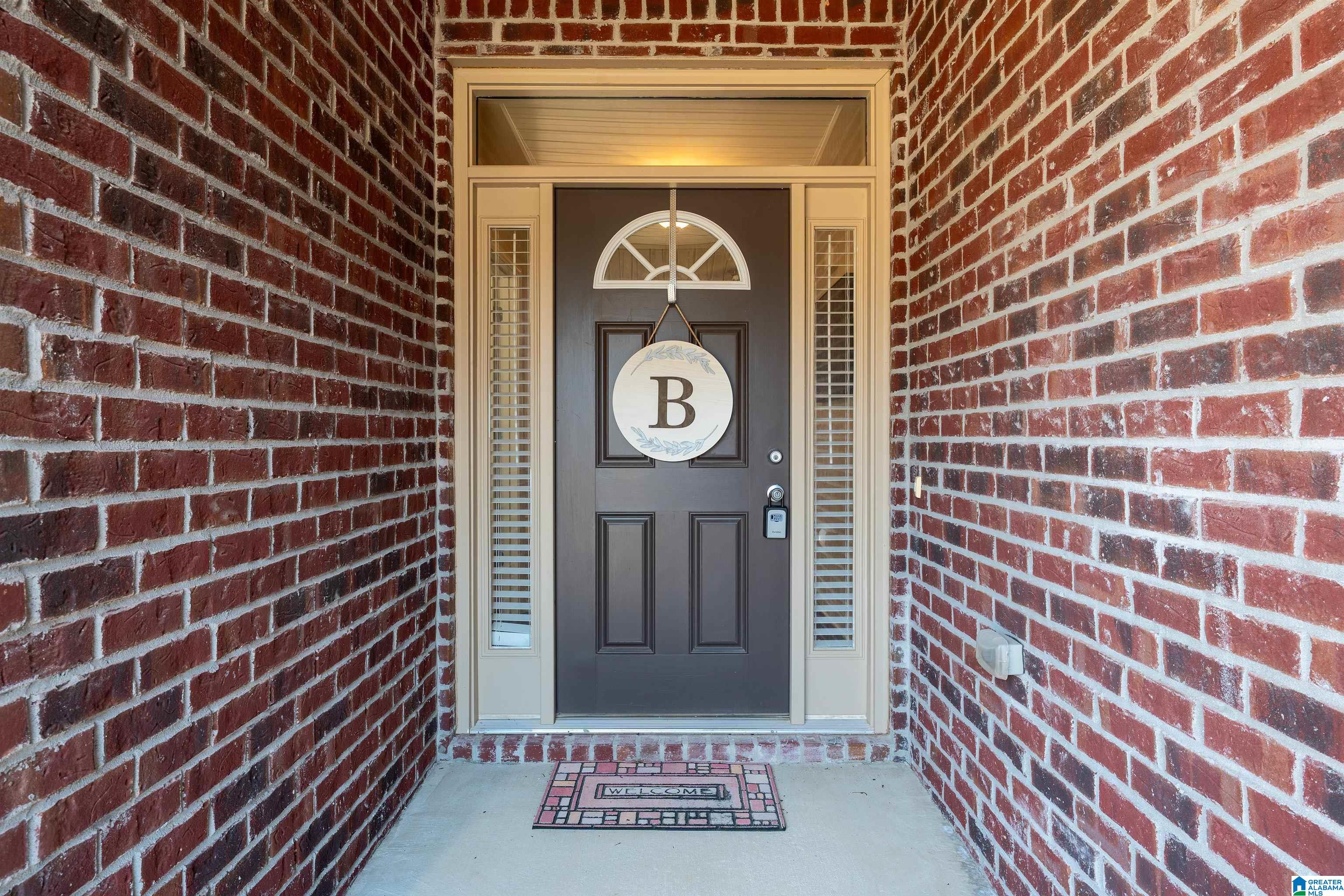 349 Vincent Street Alabaster, AL 35007 - Photo 4 of 27