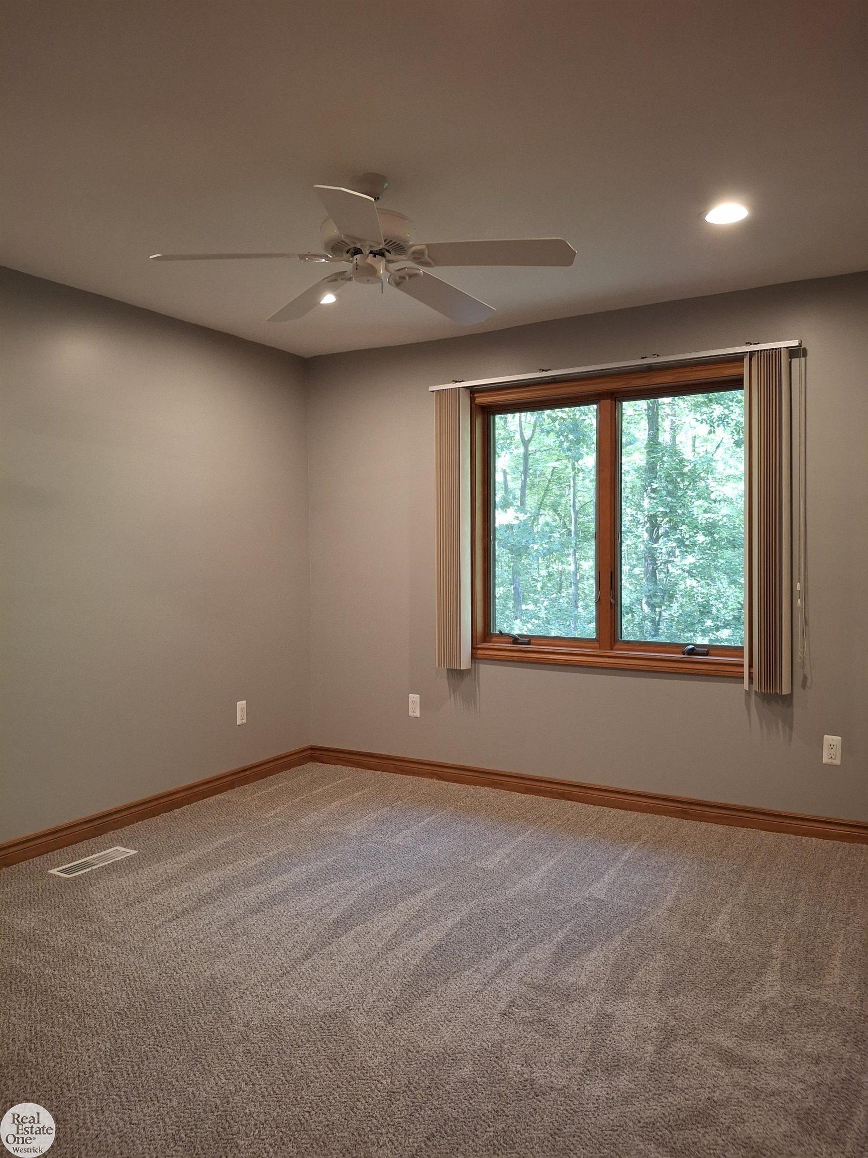 5746 Roberts Road Marine City, MI 48039 - Photo 30 of 60 50182650-3c053e6d-6233-476a-a2ac-f912bd1f5e47.JPG
