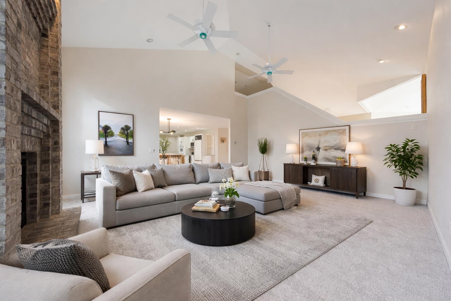 1051 South Oakwood Road Oshkosh, WI 54904 - Photo 18 of 59