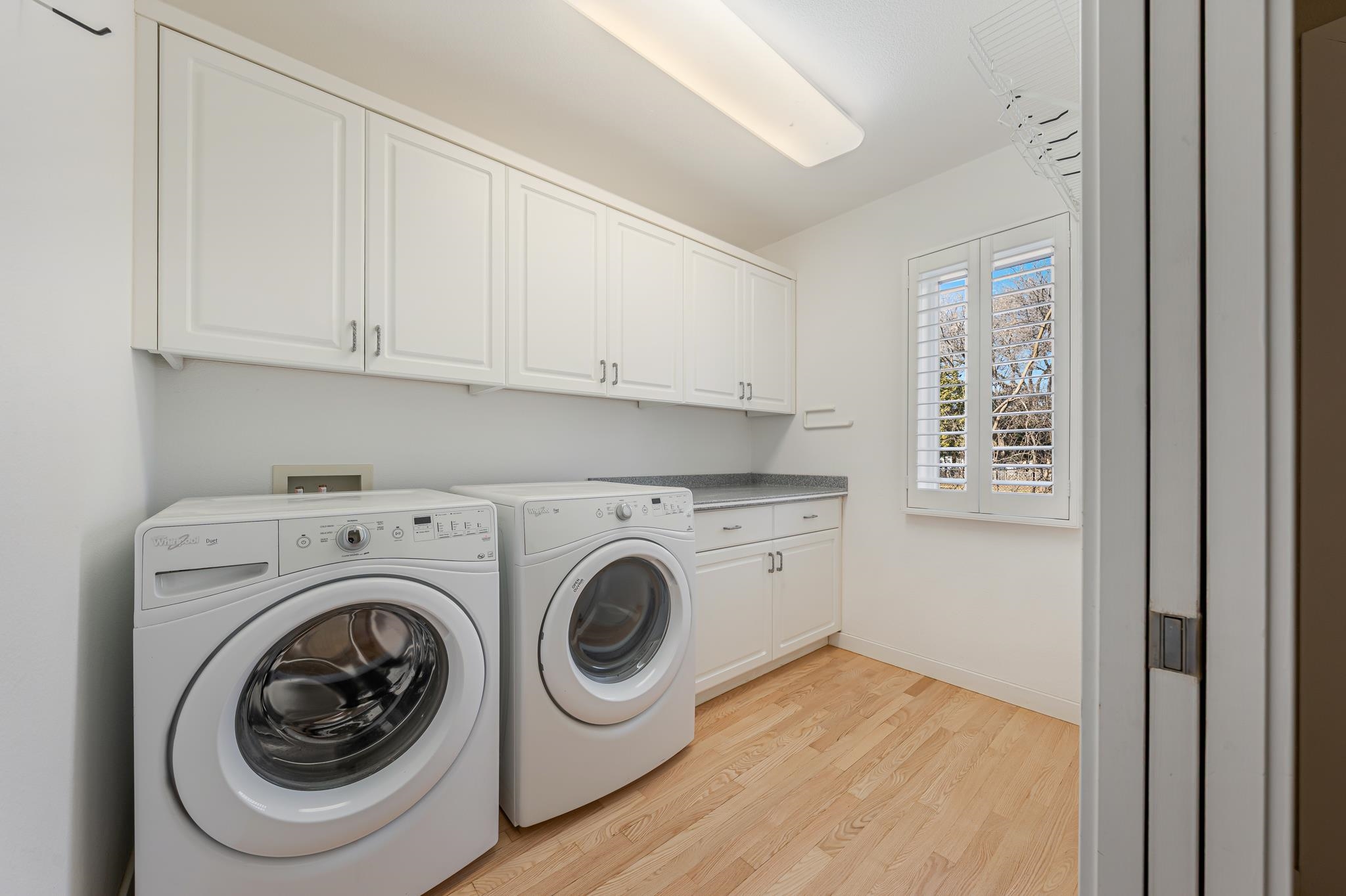 1051 South Oakwood Road Oshkosh, WI 54904 - Photo 27 of 59