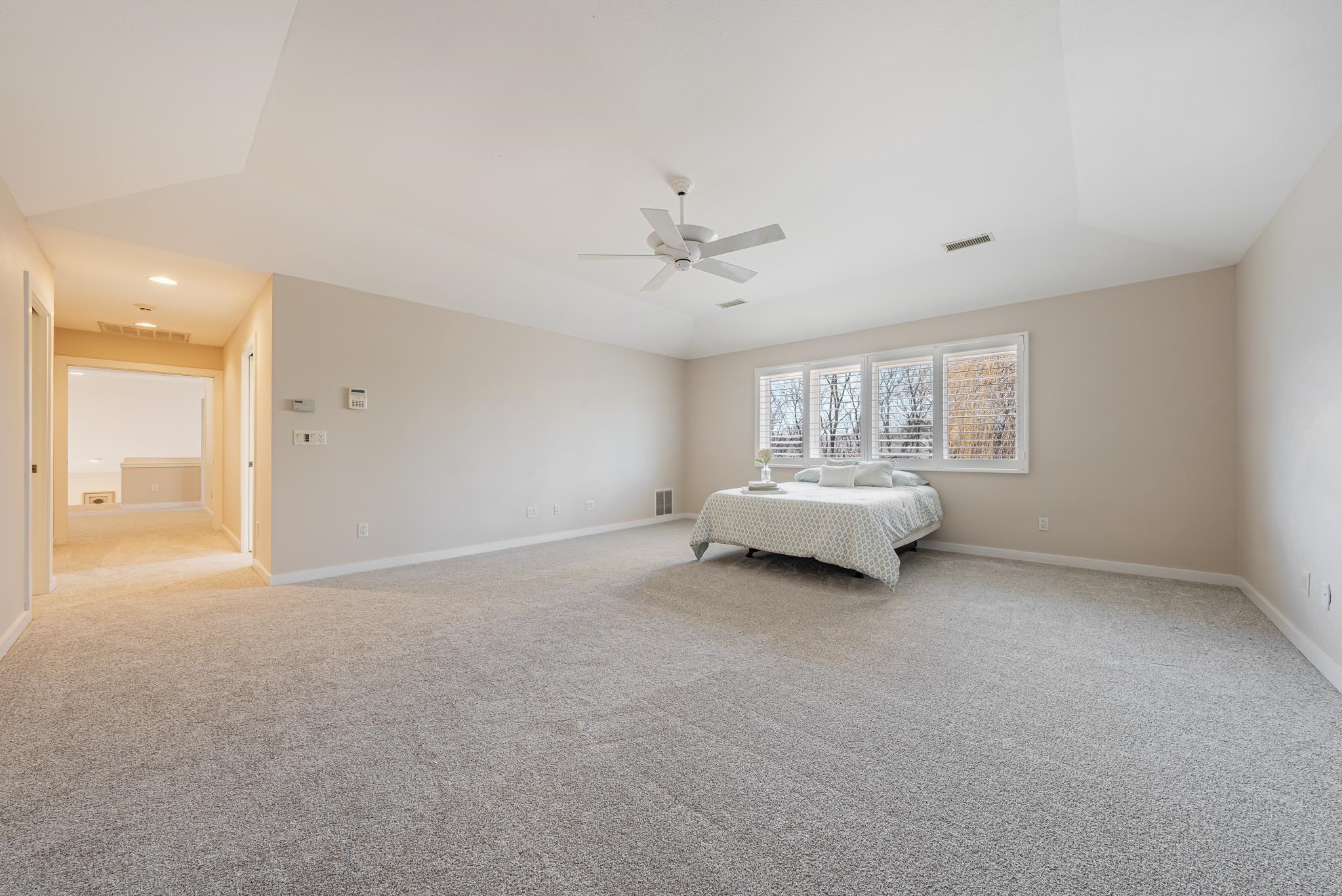 1051 South Oakwood Road Oshkosh, WI 54904 - Photo 38 of 59