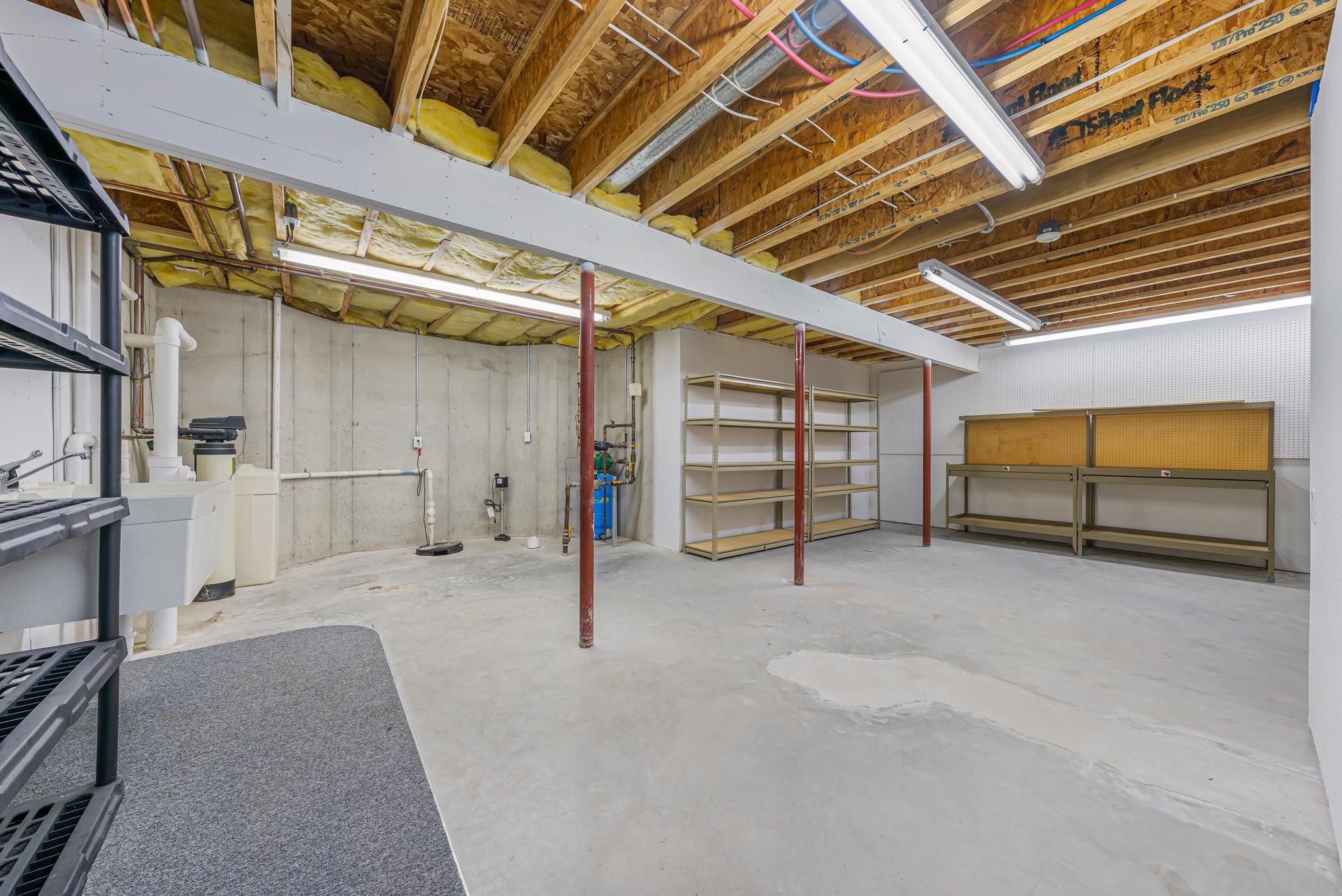 1051 South Oakwood Road Oshkosh, WI 54904 - Photo 48 of 59